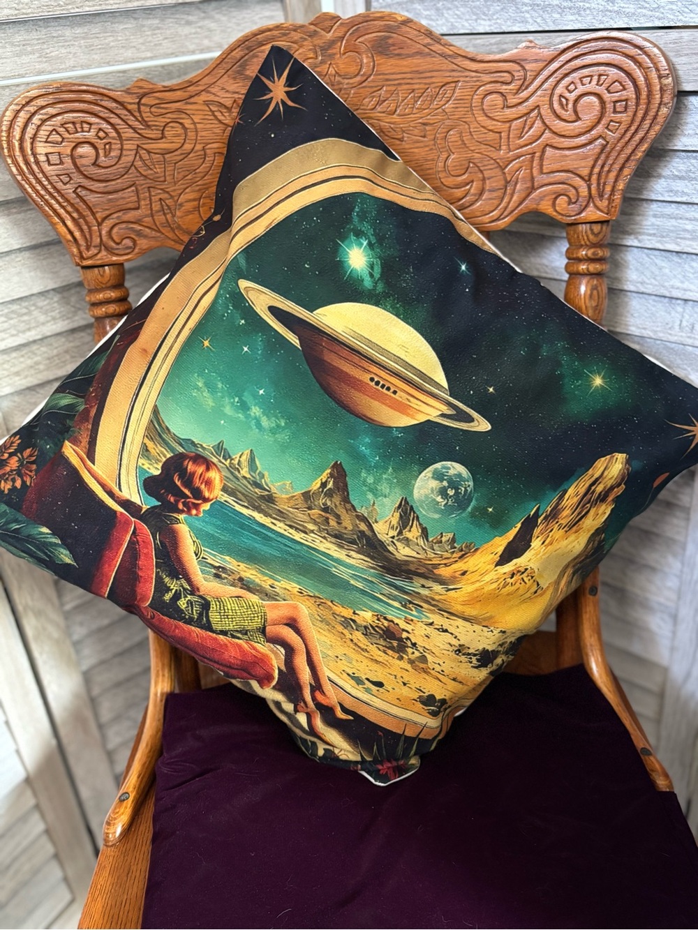 NWOT Colorful Soft Throw Pillow Saturn Space Lounge 18”X18” Retro Mid-Century